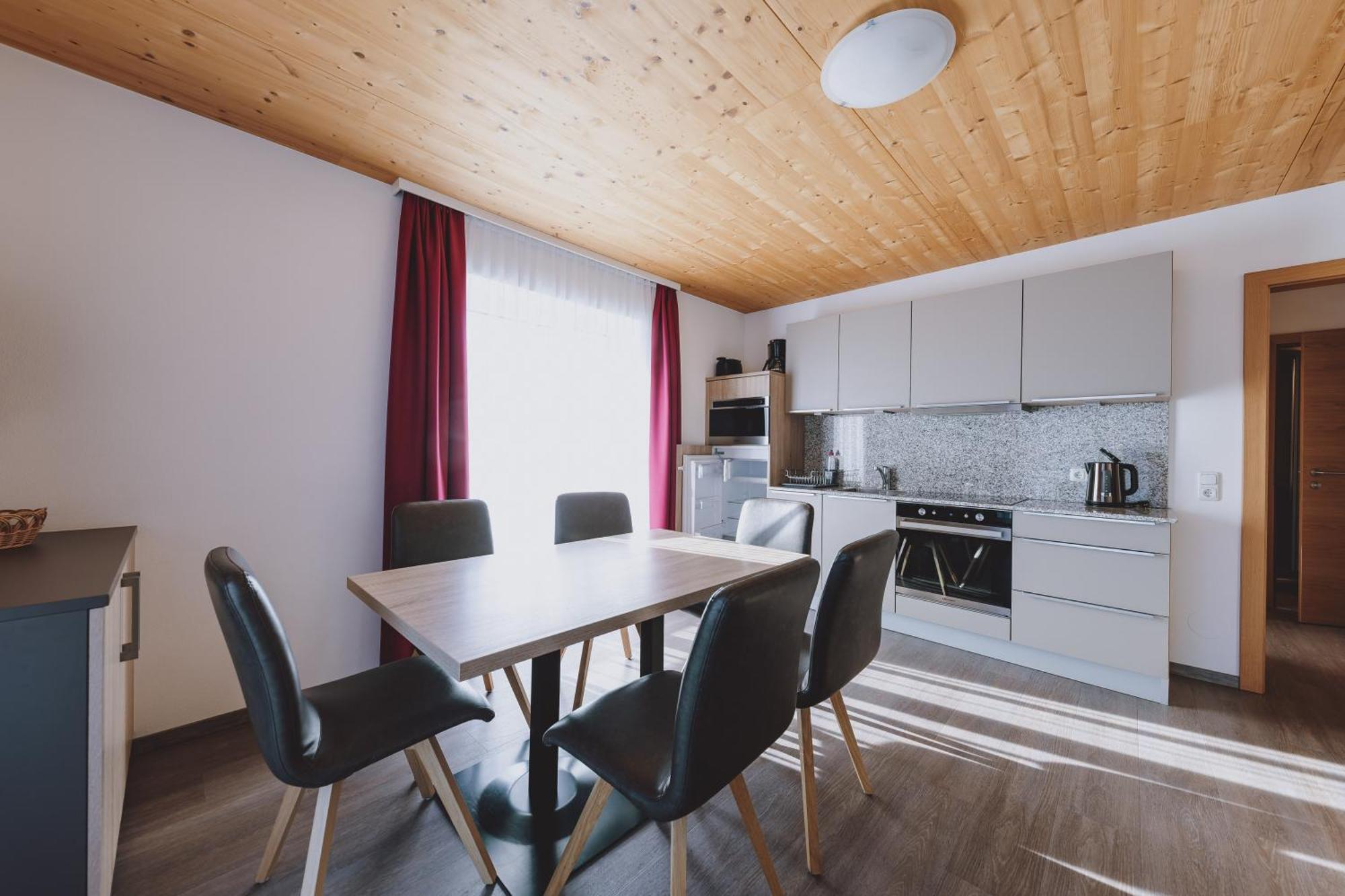 Appartements Sulzer By We Rent, Summercard Included Zell am See Habitación foto